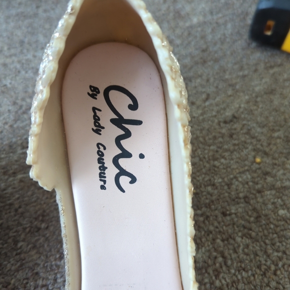 Chic by Lady Contour sz 8 rose gold flower wedge shoes - Picture 3 of 6